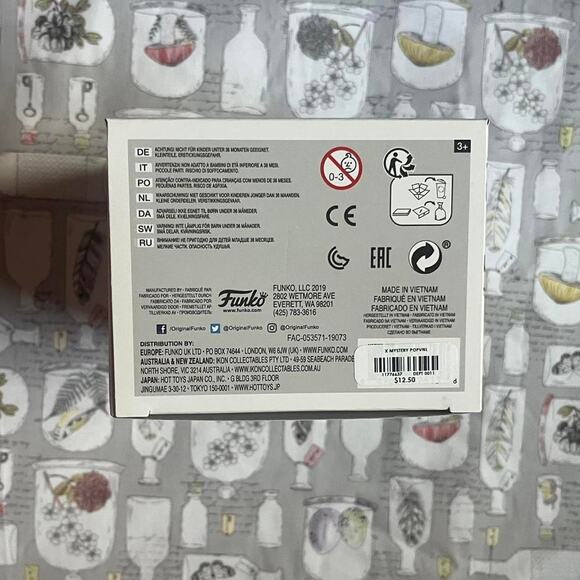 Funko pop mysterio walmart exclusive - Picture 6 of 6